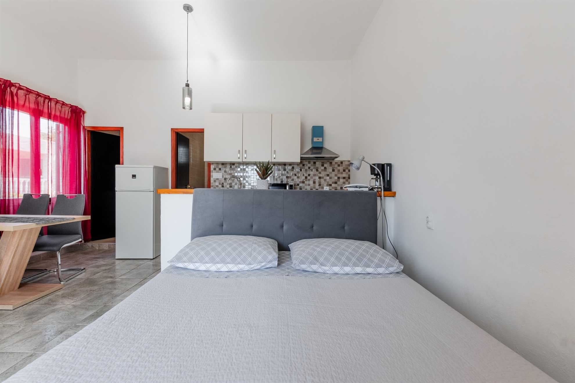 App Papić 1 - Apartment for 2-3 persons | newly renovated | Vrsi