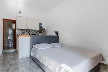 Vrsi Studio for 2–3 Guests with Terrace