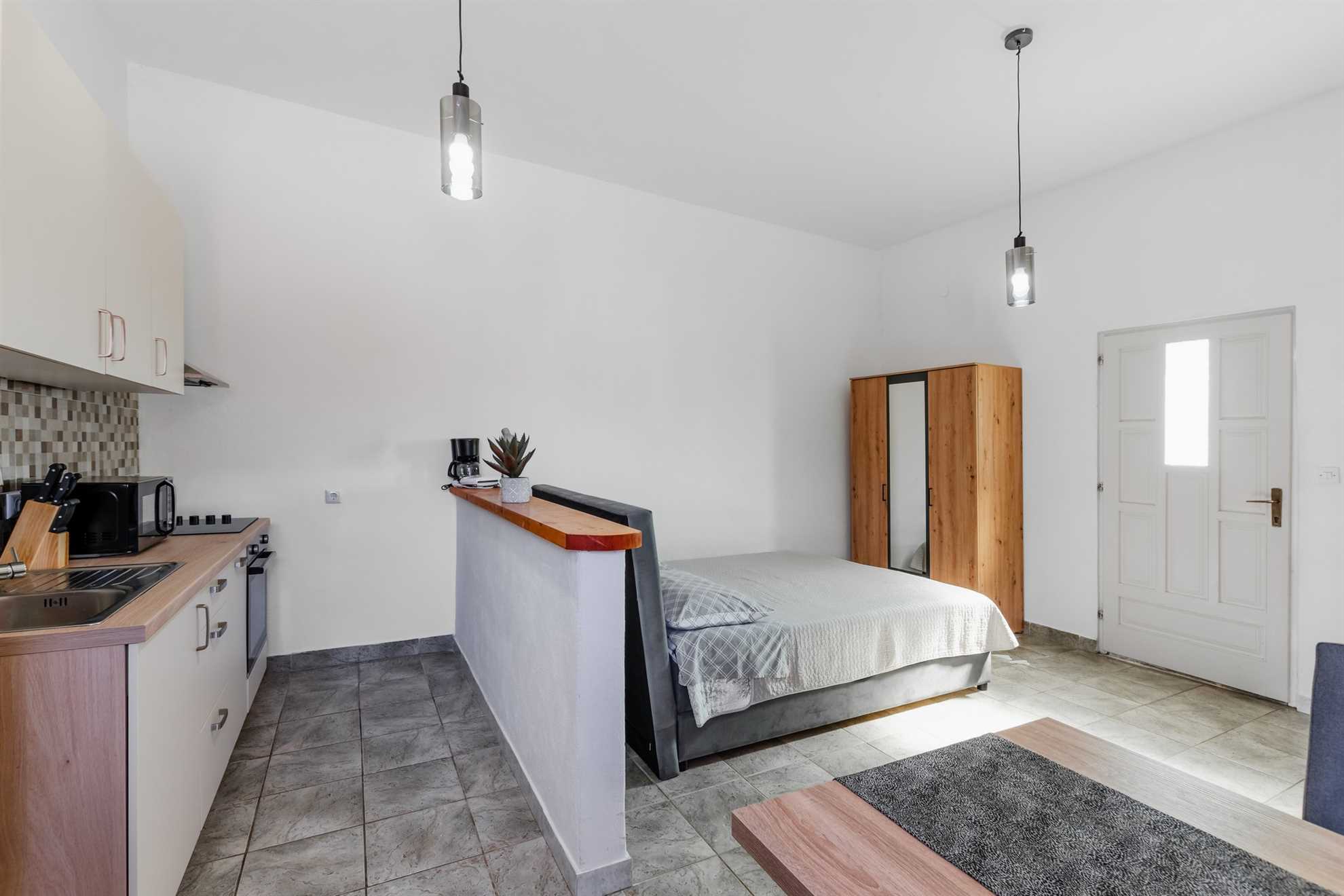 App Papić 1 - Apartment for 2-3 persons | newly renovated | Vrsi