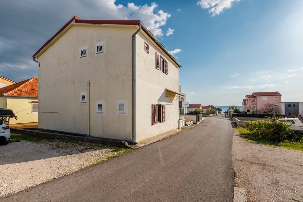 Vrsi Studio for 2–3 Guests with Terrace