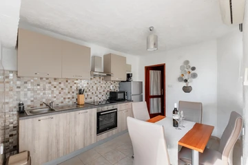 Studio Apartment in Vrsi for 2 Guests