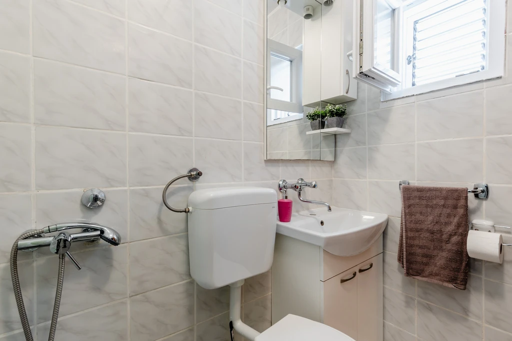 Studio Apartment in Vrsi for 2 Guests