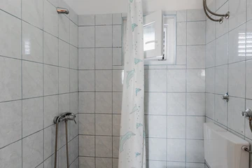 Vrsi Studio Apartment with Terrace for 3 Guests