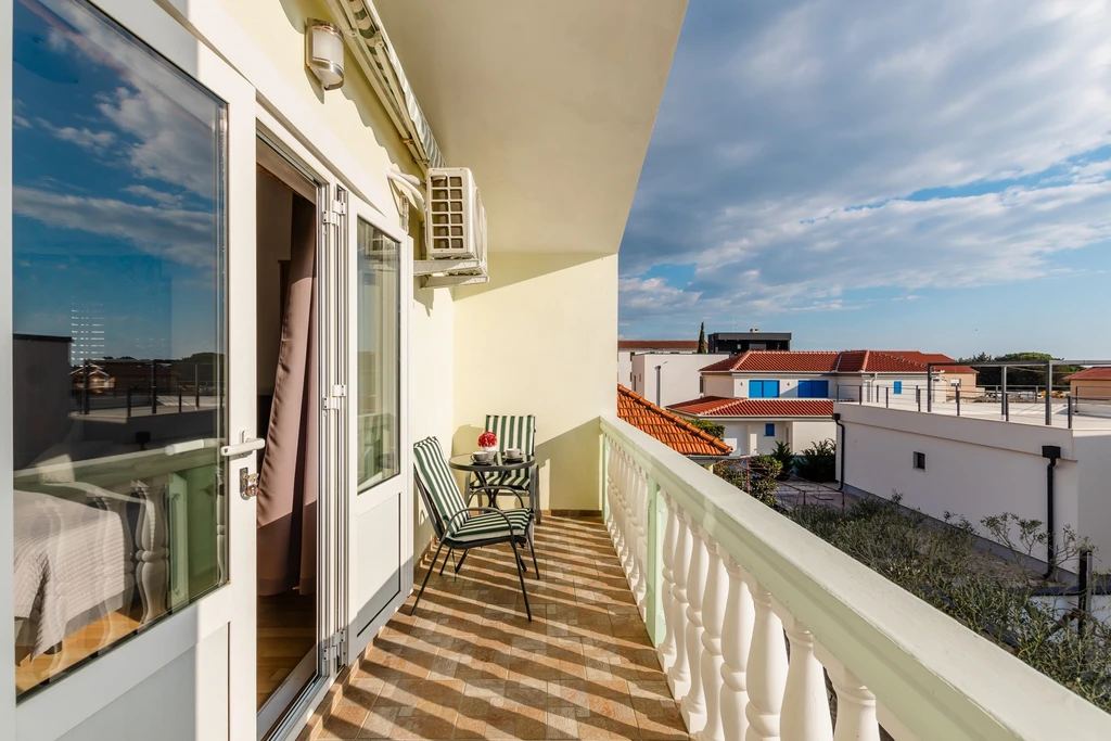 Vrsi Studio Apartment for 2 with Terrace