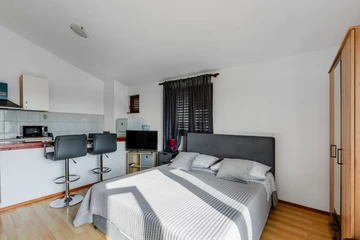 Vrsi Studio Apartment for 2 with Terrace