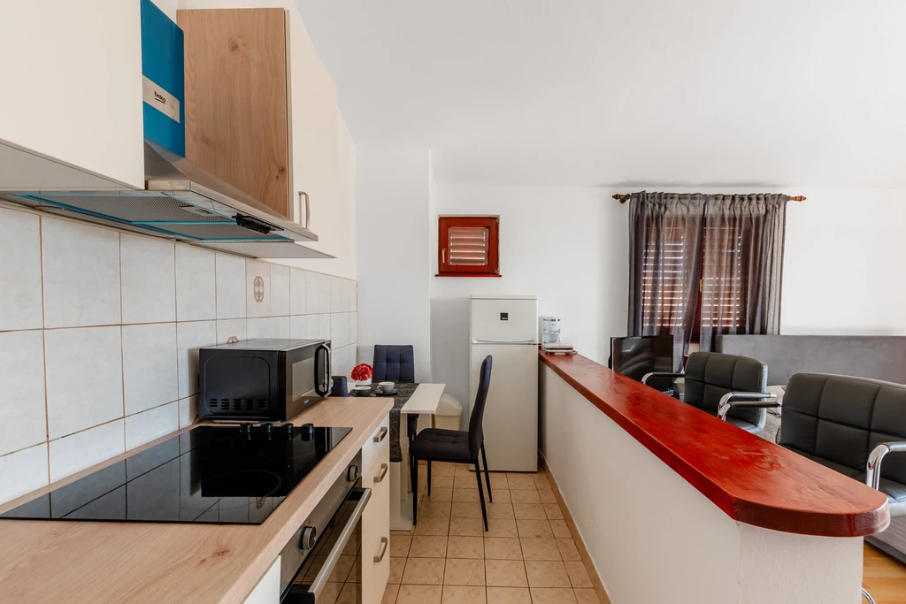 Vrsi Studio Apartment for 2 with Terrace