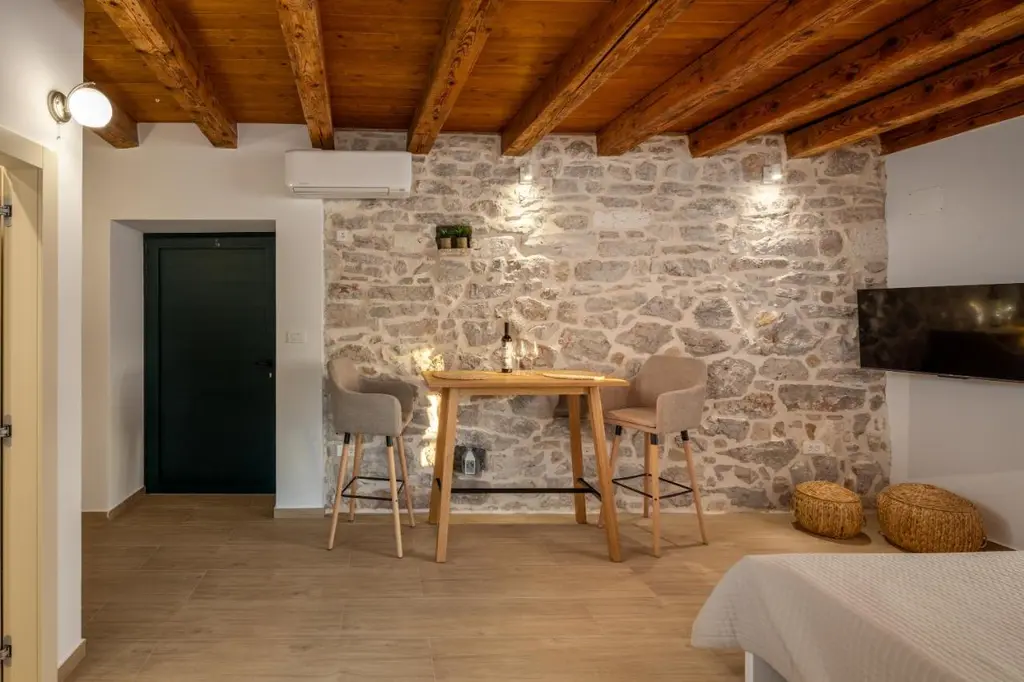 Stone Villa in Primošten for up to 8 Guests