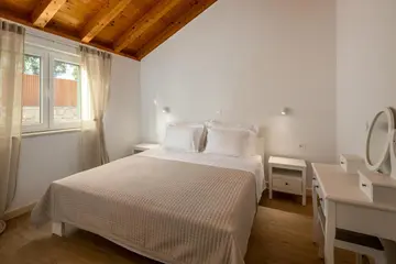 Stone Villa in Primošten for up to 8 Guests