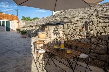 Stone Villa in Primošten for up to 8 Guests