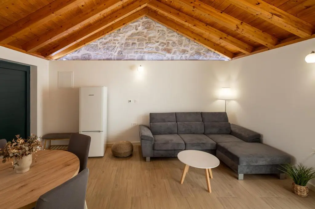 Stone Villa in Primošten for up to 8 Guests