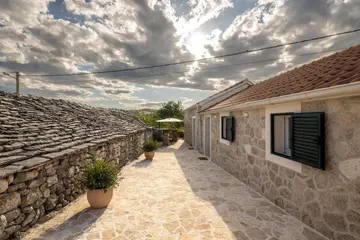 Stone Villa in Primošten for up to 8 Guests