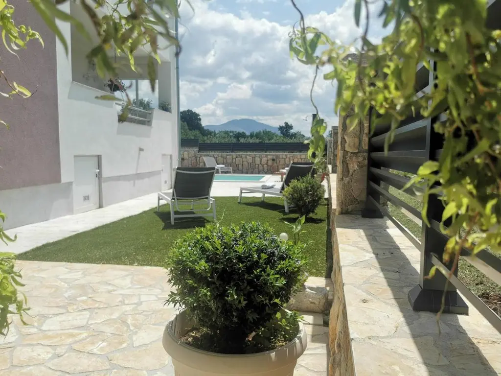3-Bedroom Private Villa in Ljubotić (Up to 8)