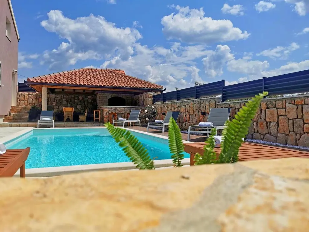 3-Bedroom Private Villa in Ljubotić (Up to 8)