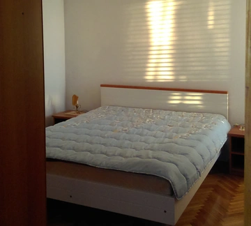 Seafront Sea-View Apartment in Šibenik for 3