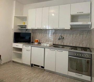 Seafront Sea-View Apartment in Šibenik for 3