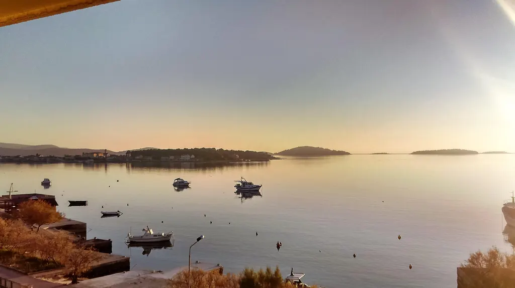 Šibenik 1-Bedroom Apartment for 2 with Sea View