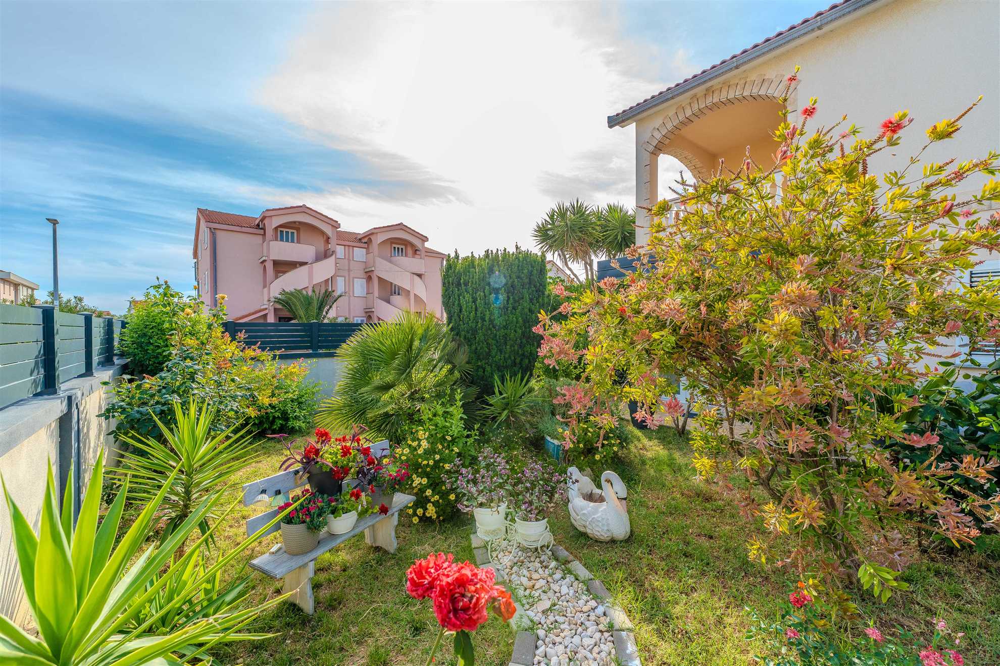 Apartment Leo with Parking, only 800m from the sea