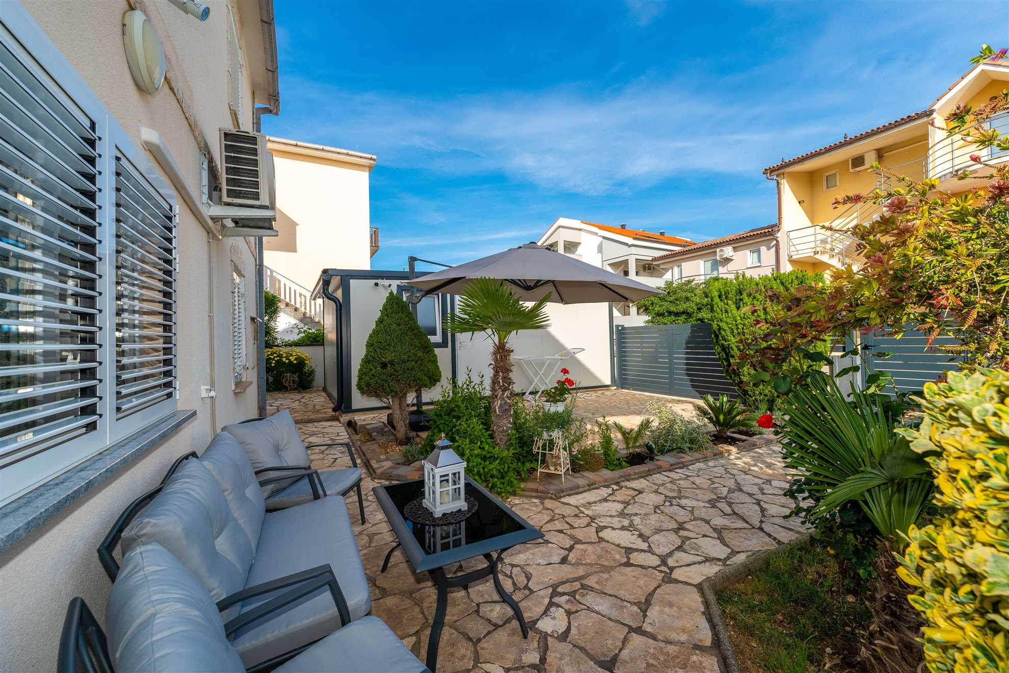 Apartment Leo with Parking, only 800m from the sea