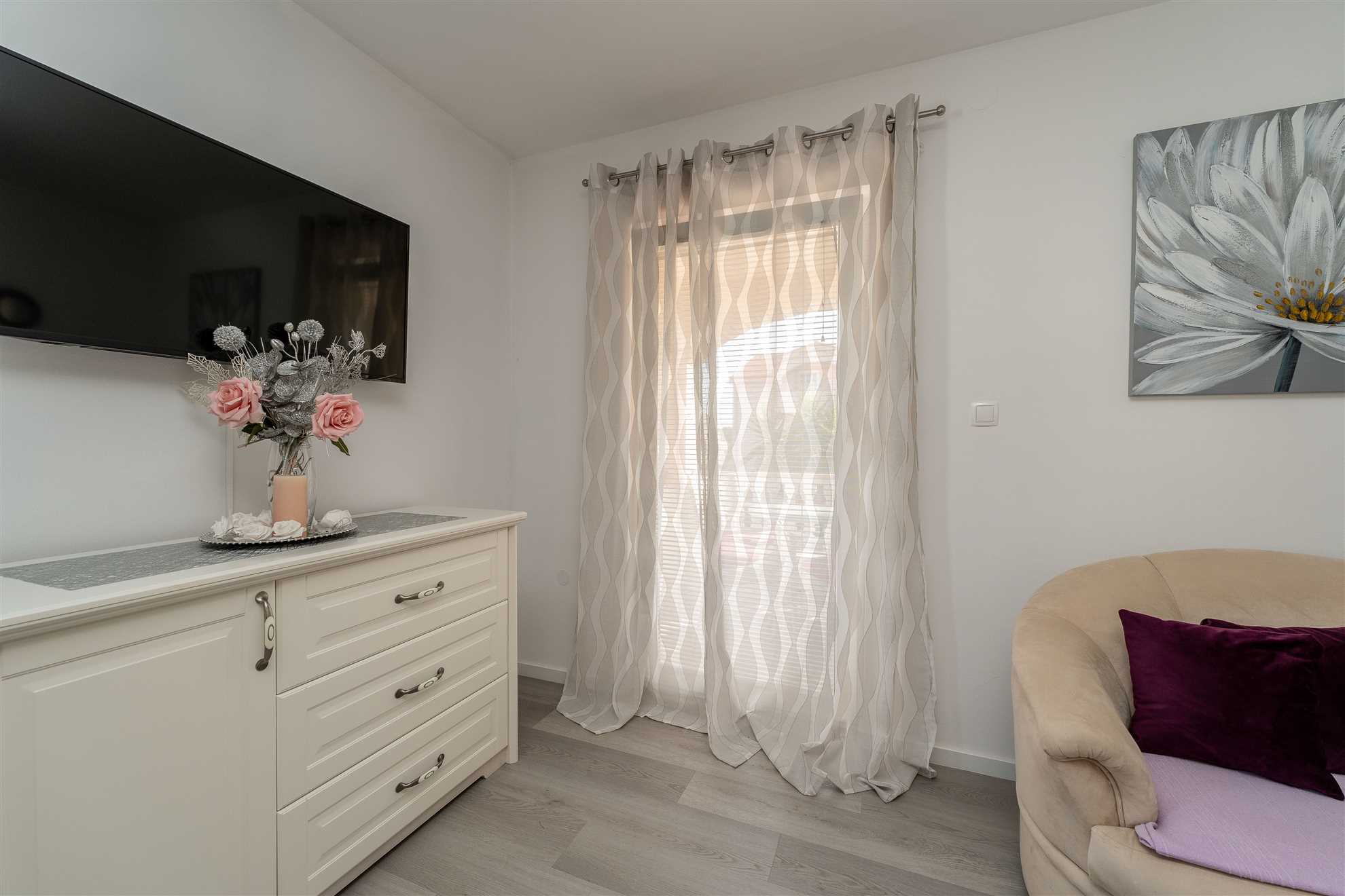 Apartment Leo with Parking, only 800m from the sea