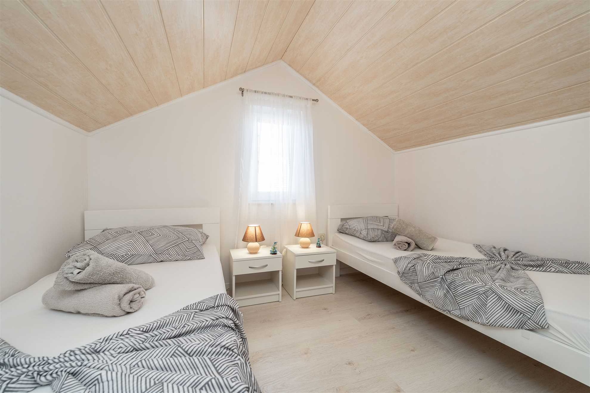Apartment Leo with Parking, only 800m from the sea