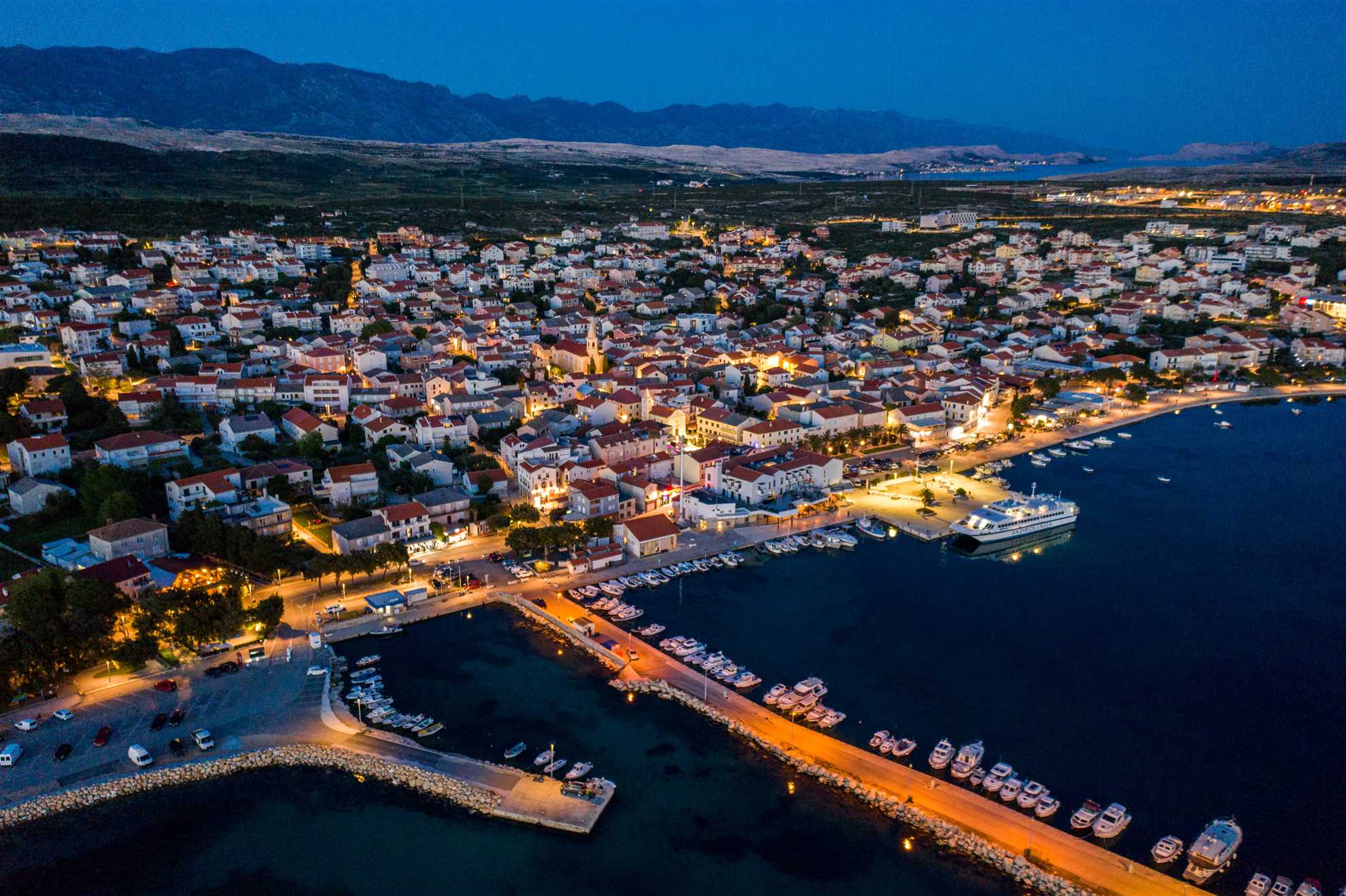 Apartment Leo with Parking, only 800m from the sea