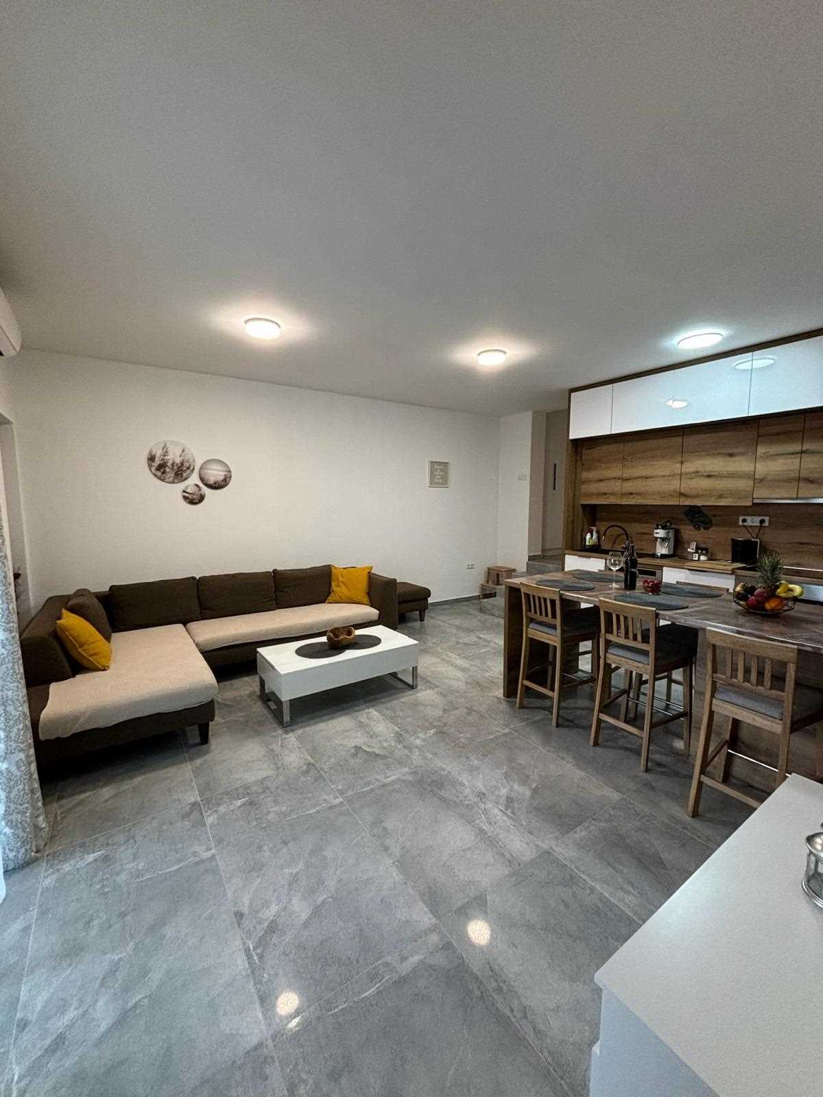 Apartman Marko sa terasom u prizemlju