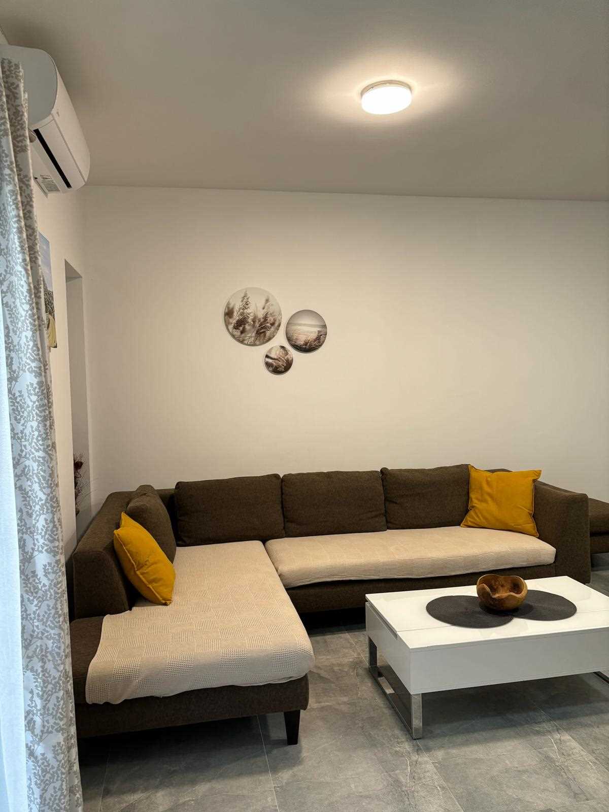 Apartman Marko sa terasom u prizemlju