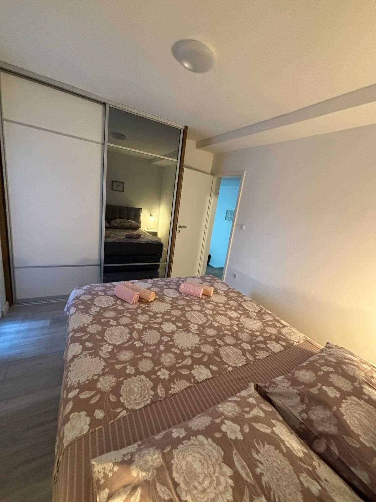 Apartman Marko sa terasom u prizemlju