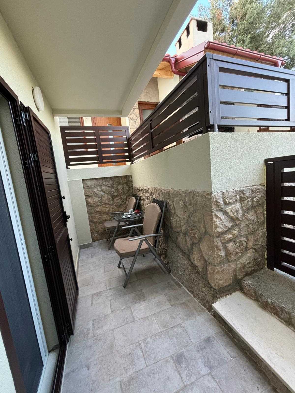 Apartman Marko sa terasom u prizemlju