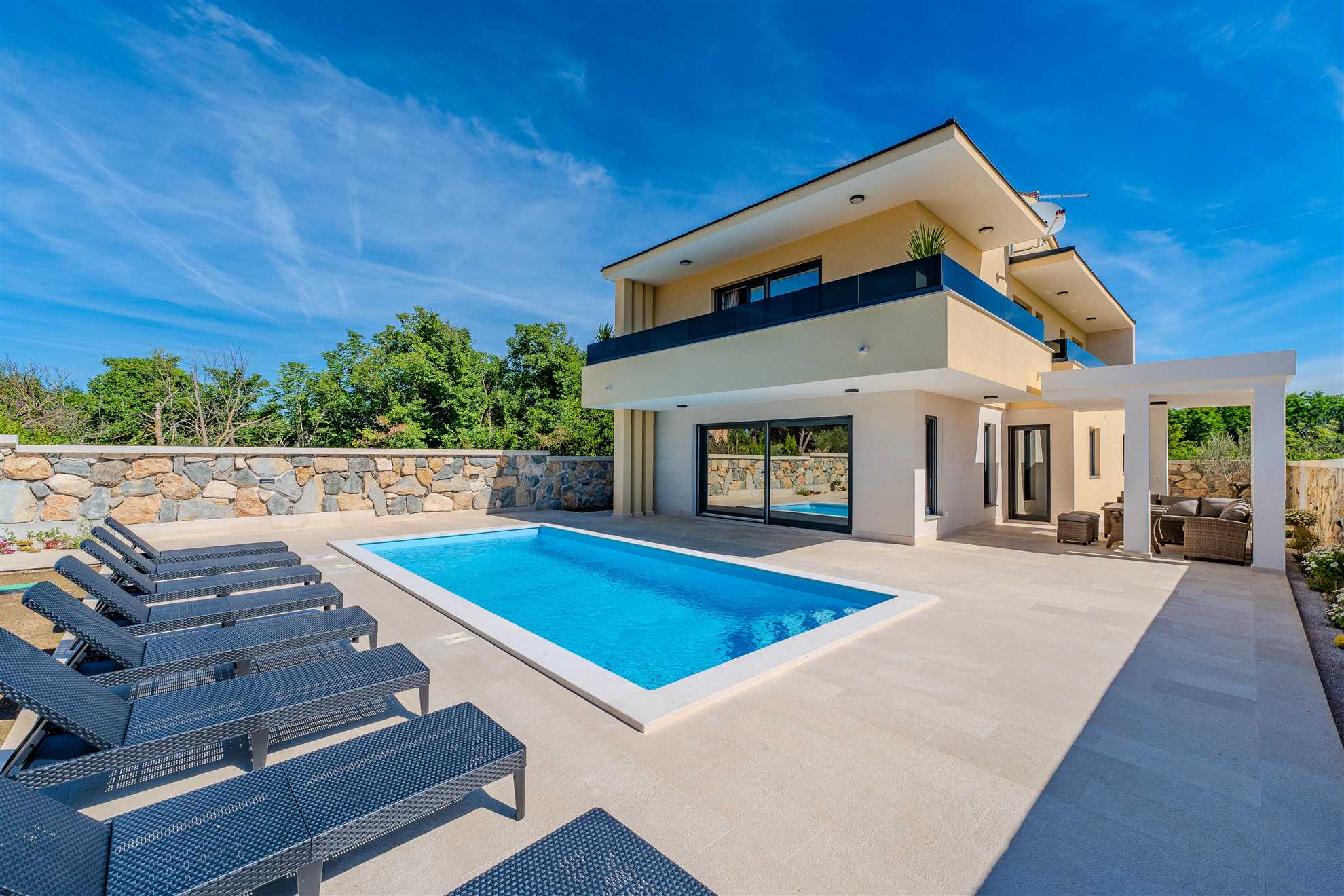 Villa Stina s privatnim bazenom