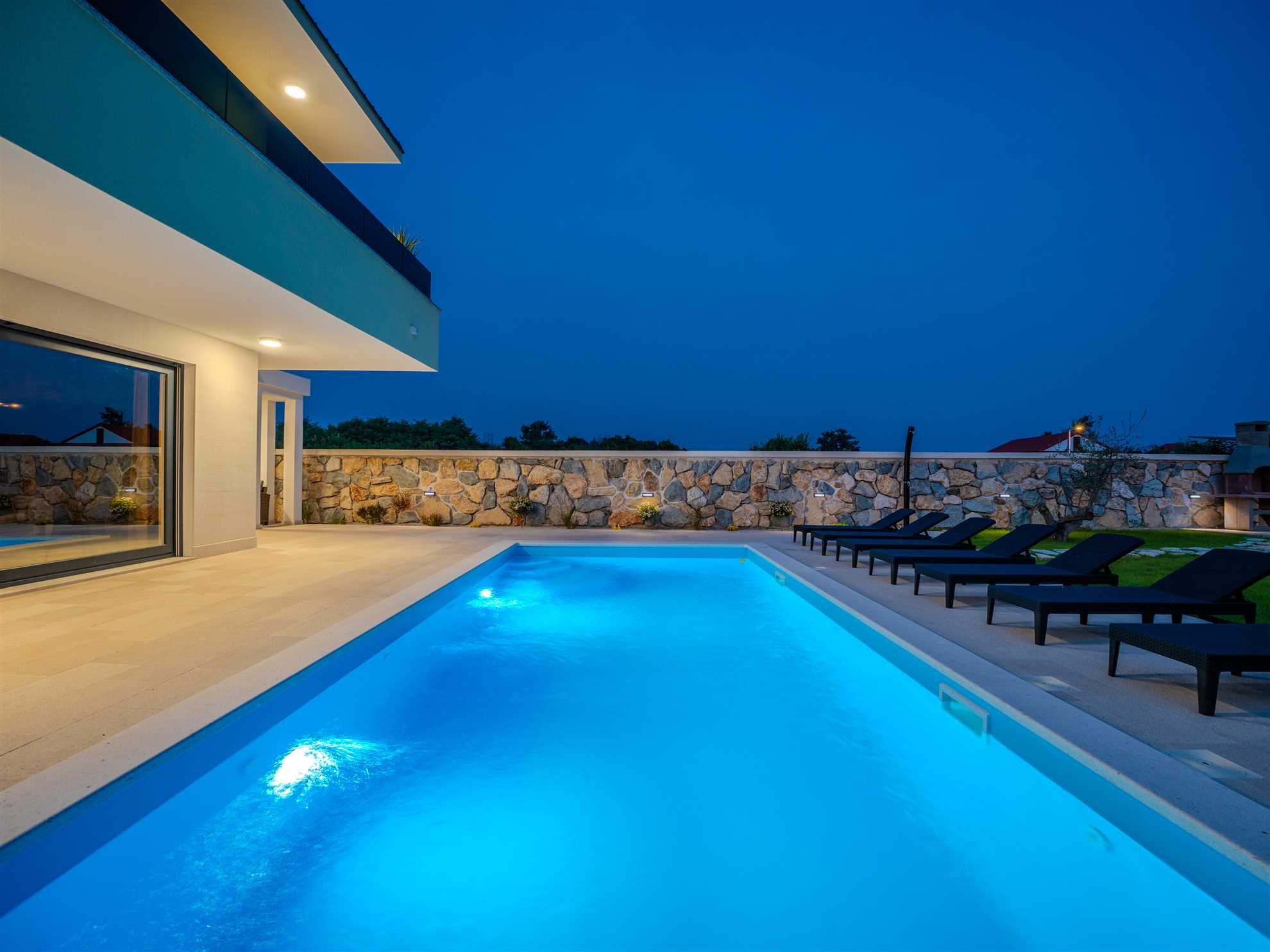 Villa Stina s privatnim bazenom