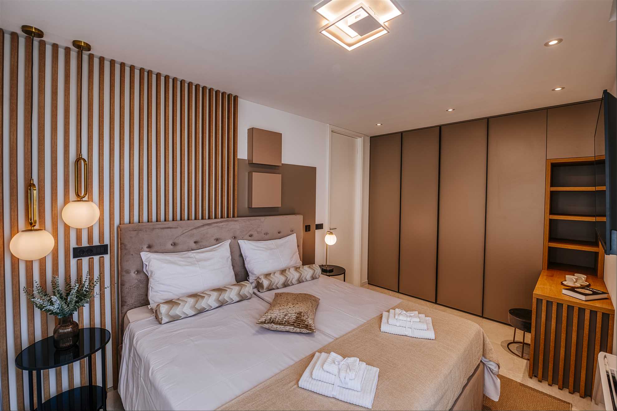 Premium, modern and luxurious Villa AMore