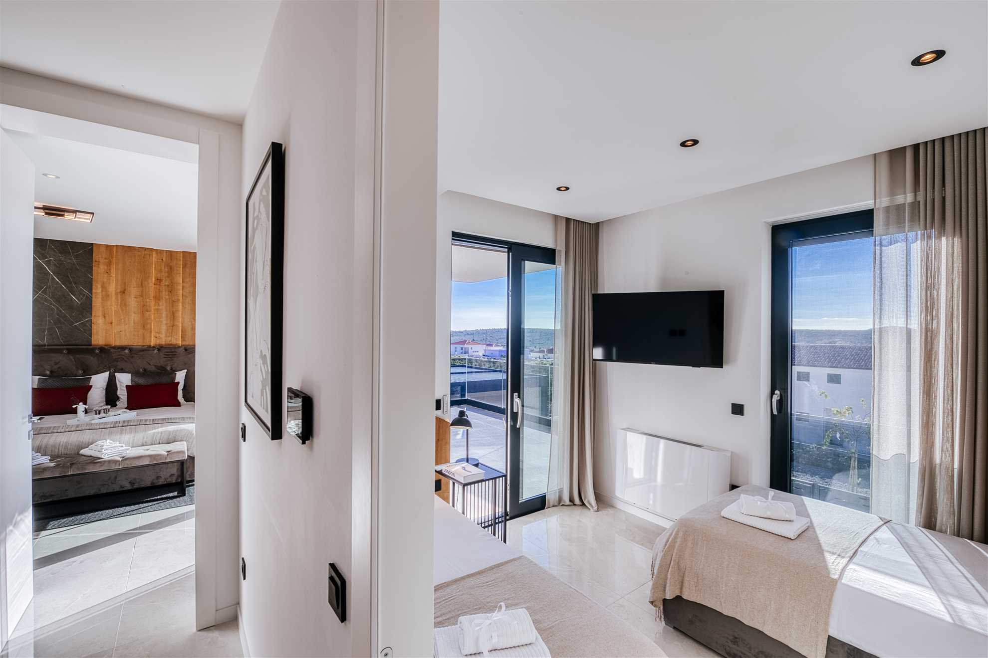 Premium, modern and luxurious Villa AMore