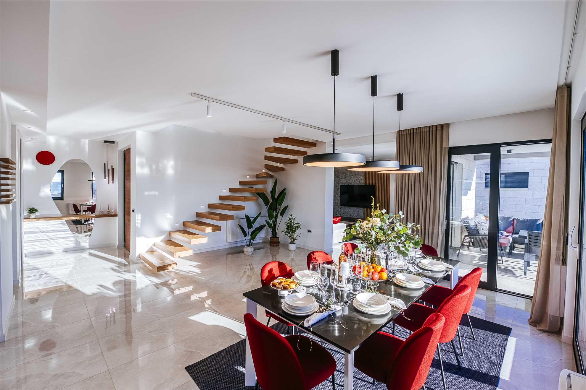 Premium, modern and luxurious Villa AMore