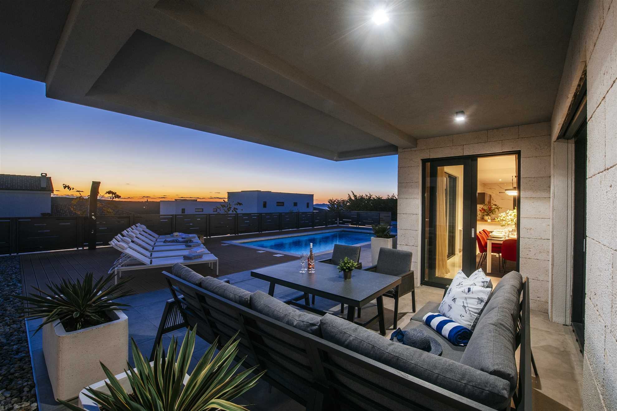 Premium, modern and luxurious Villa AMore