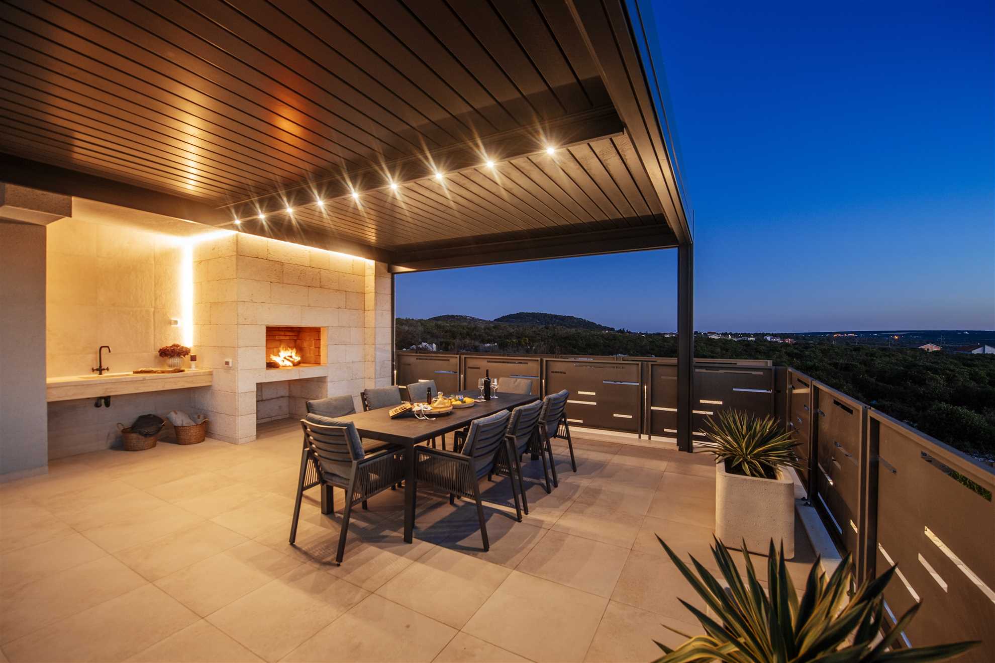 Premium, modern and luxurious Villa AMore