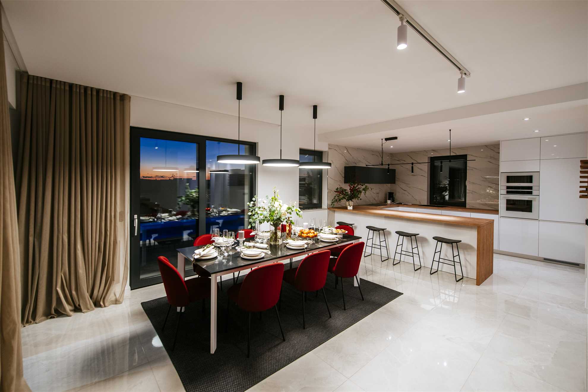 Premium, modern and luxurious Villa AMore