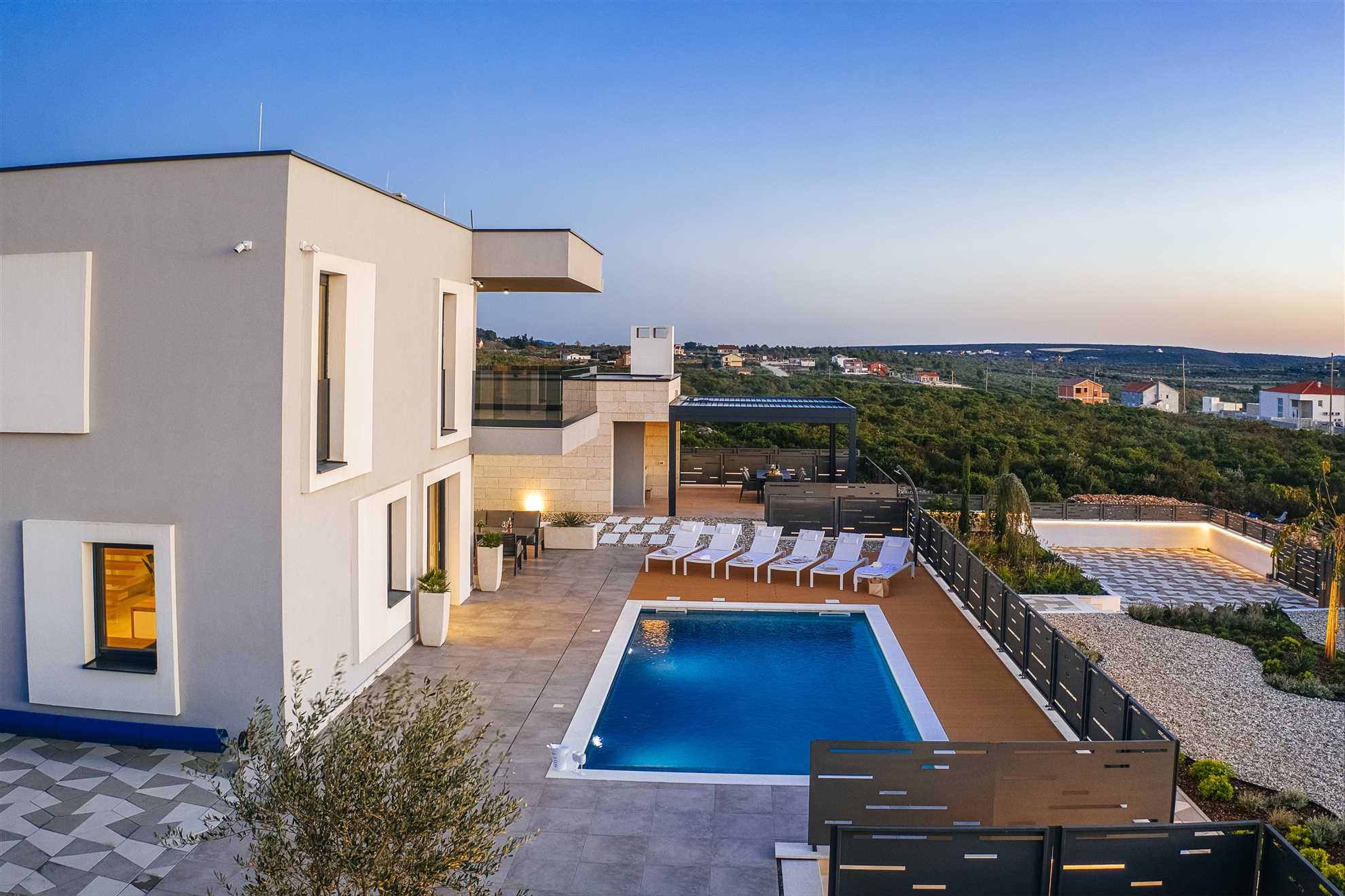 Premium, modern and luxurious Villa AMore