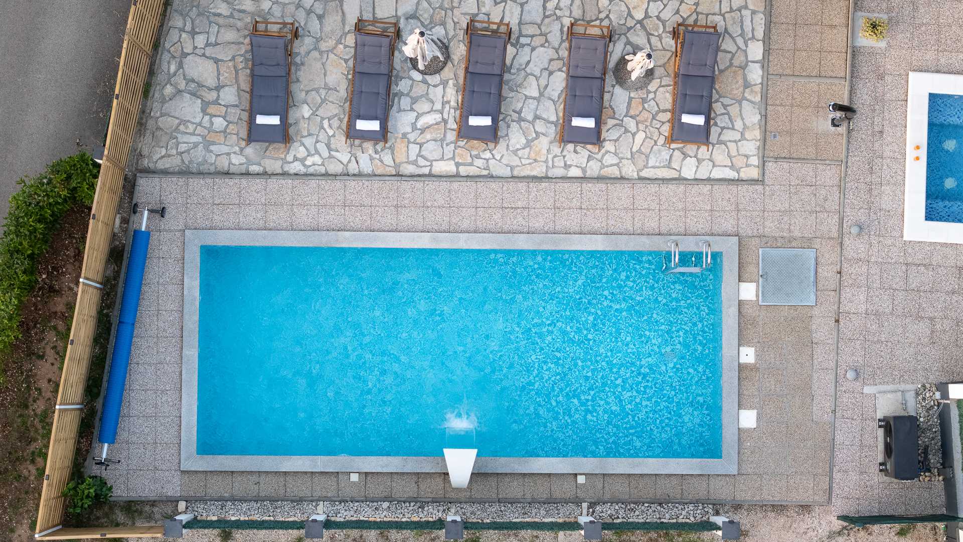 Holiday Home DaLeo with Pool and Jacuzzi