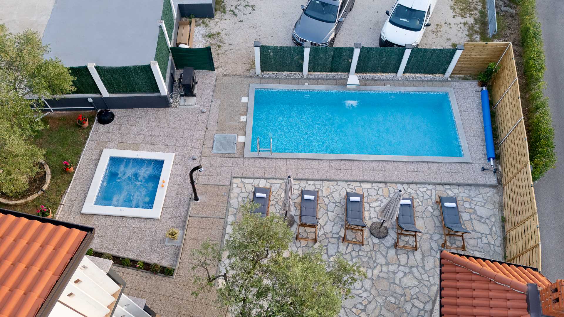 Holiday Home DaLeo with Pool and Jacuzzi