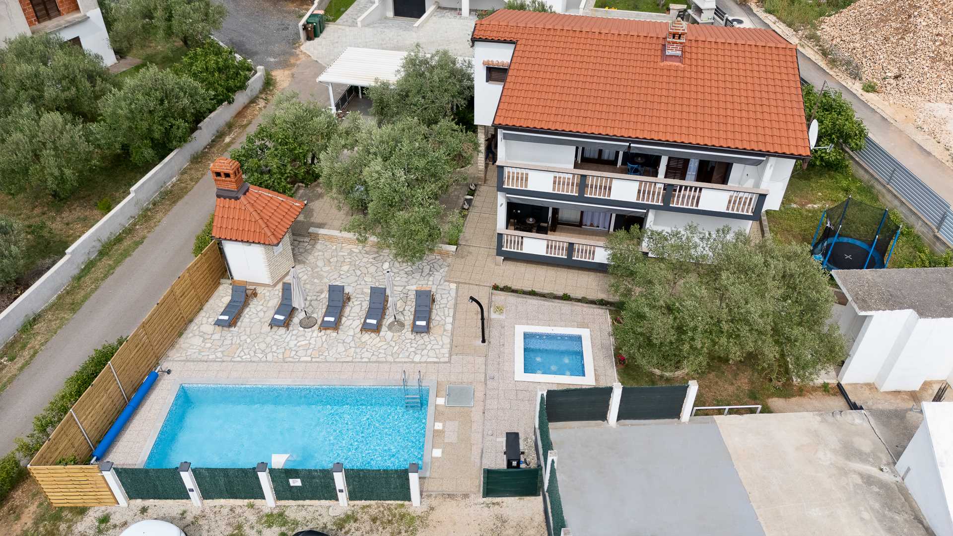 Kuća za odmor DaLeo s bazenom i jacuzzijem
