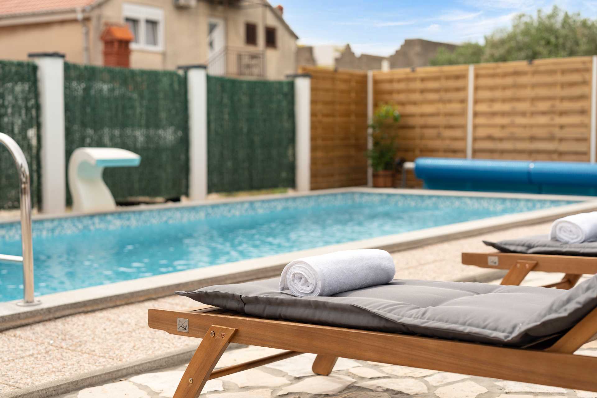 Holiday Home DaLeo with Pool and Jacuzzi