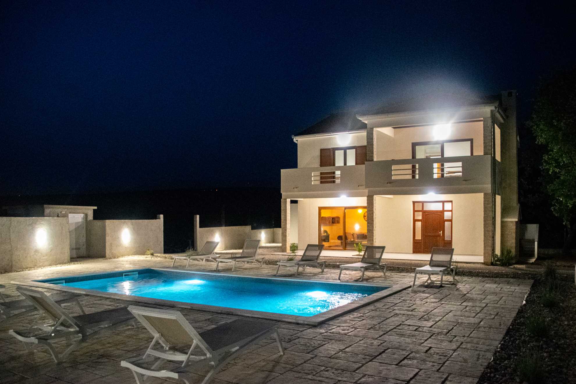 New Serenity Zen Garden Holiday Villa