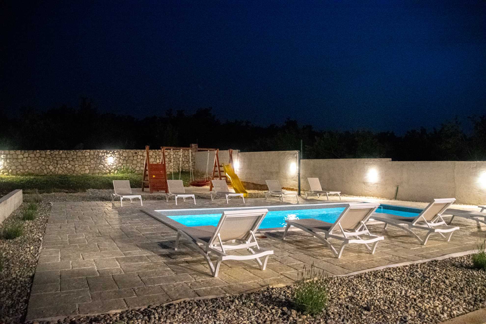 New Serenity Zen Garden Holiday Villa