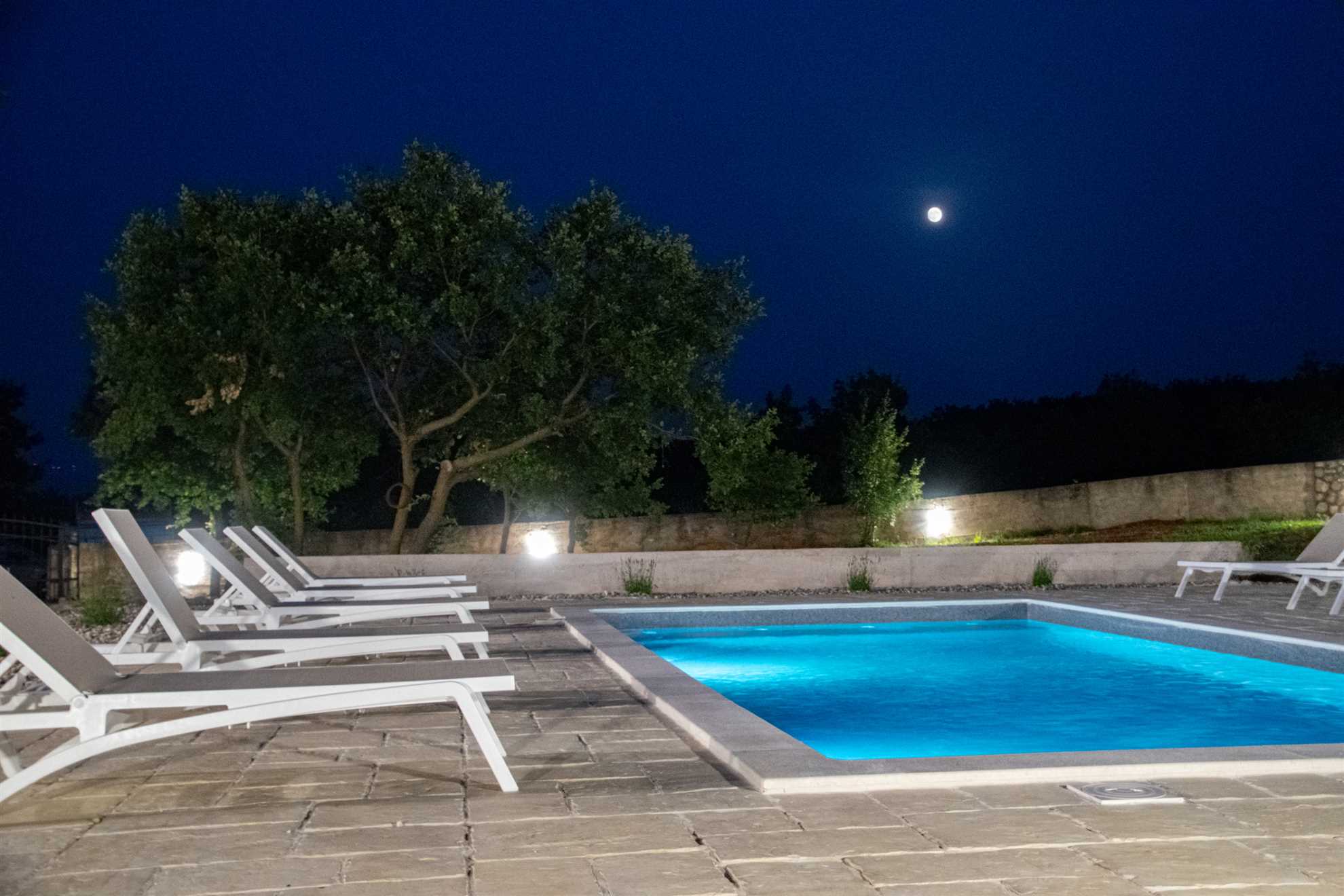New Serenity Zen Garden Holiday Villa