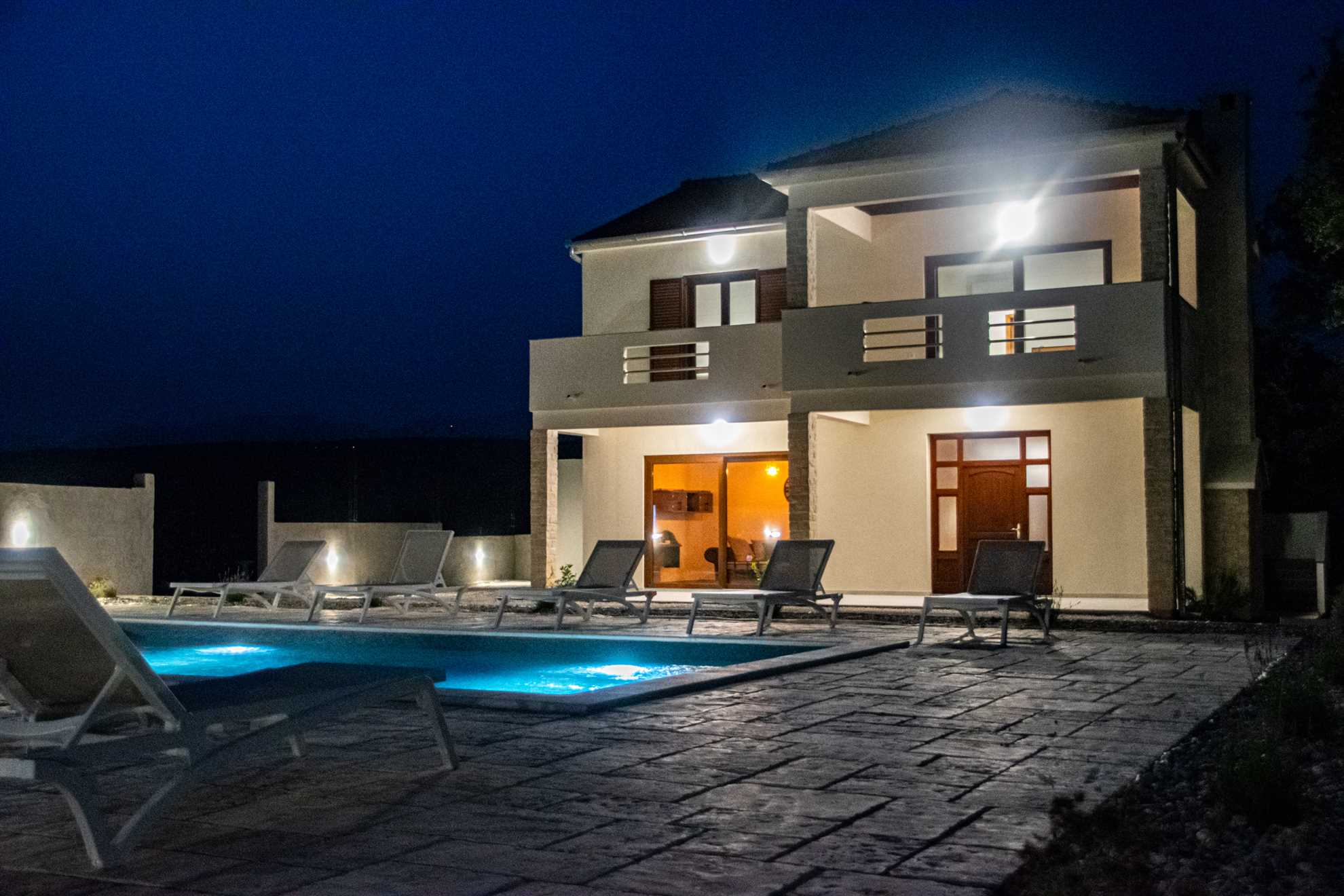 New Serenity Zen Garden Holiday Villa