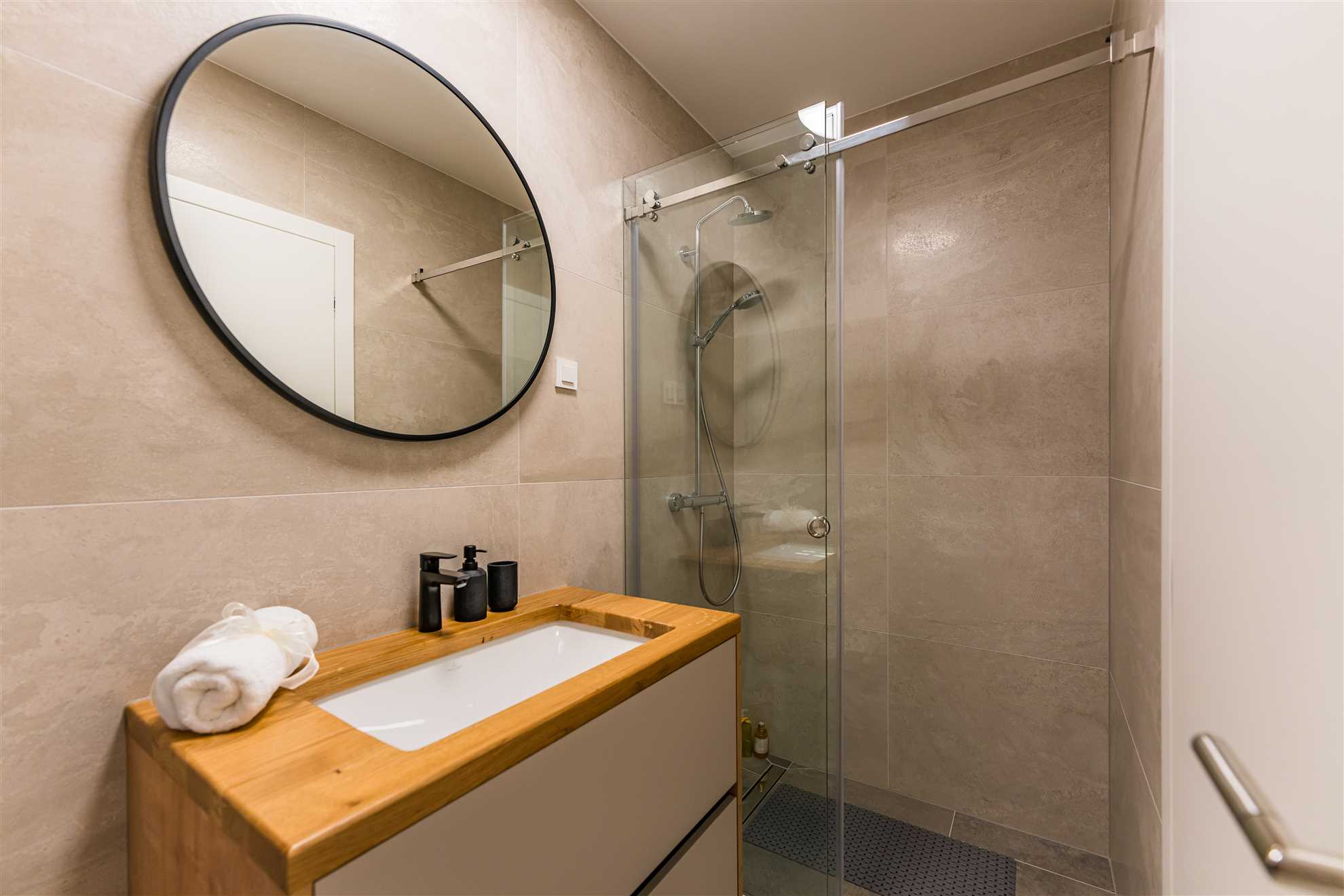 New Luxury Apartment Leonarda