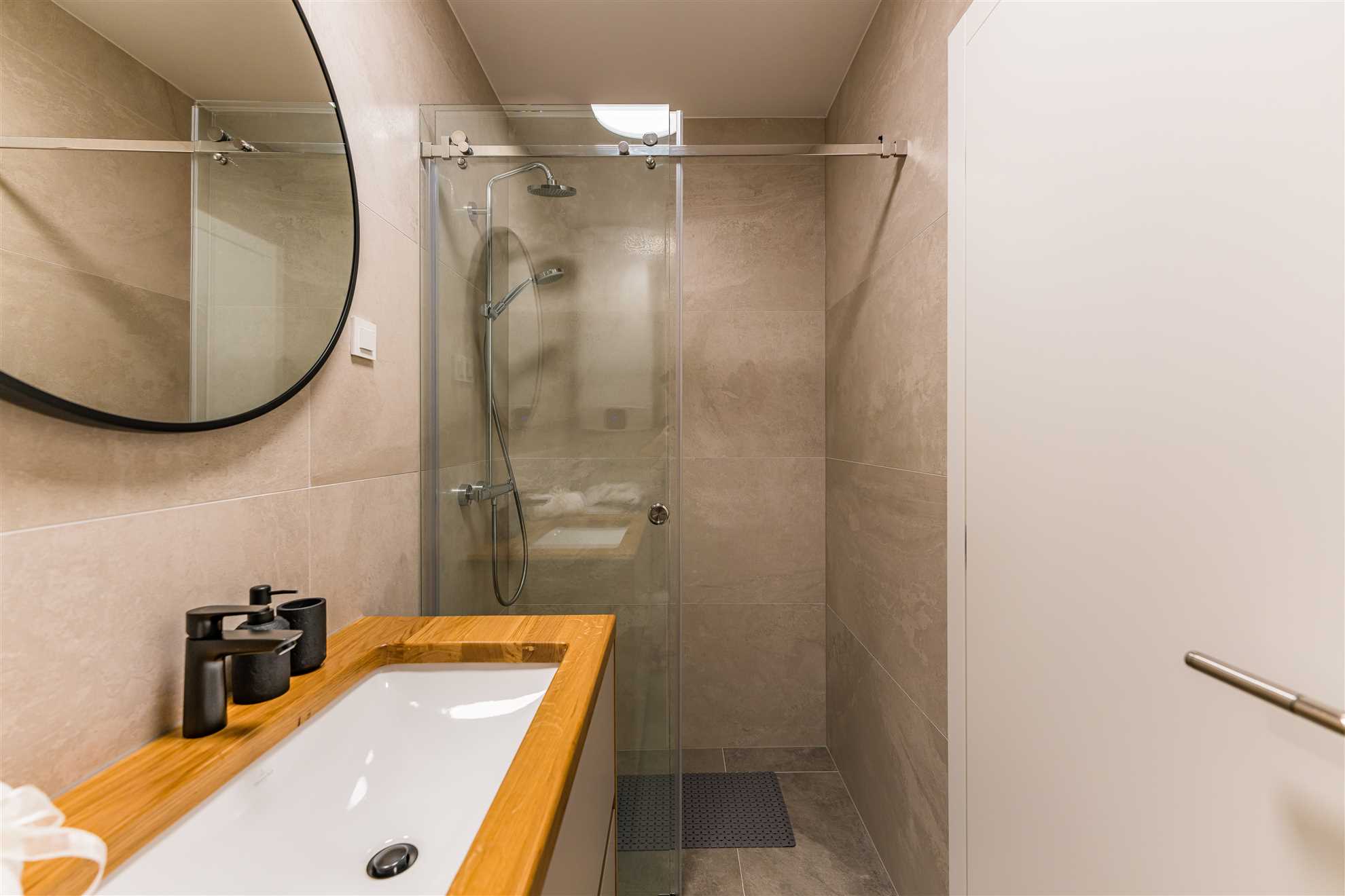 New Luxury Apartment Leonarda