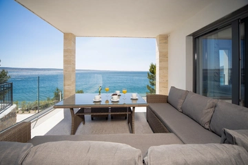 Villa in Starigrad Paklenica for Up to 10 Guests