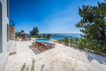 Villa in Starigrad Paklenica for Up to 10 Guests